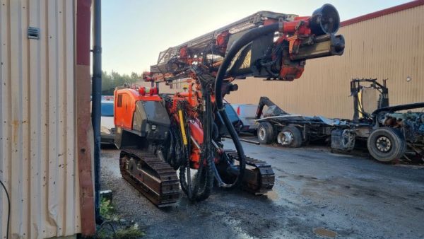 Sandvik Dino DC400Ri Rock Drill