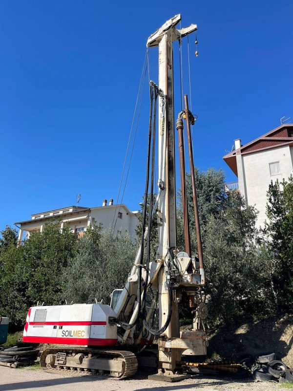 Soilmec R-210 CFA Piling Rig