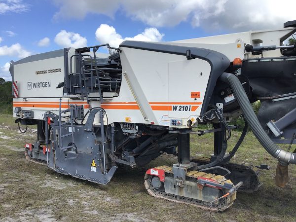 Wirtgen W 210 i Cold Planer