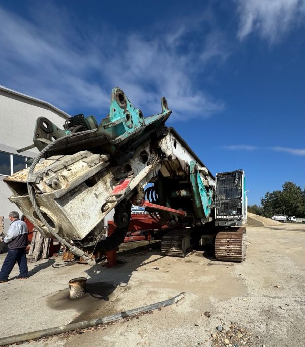 Casagrande B250 XP-2 Rotary/CFA Piling Rig