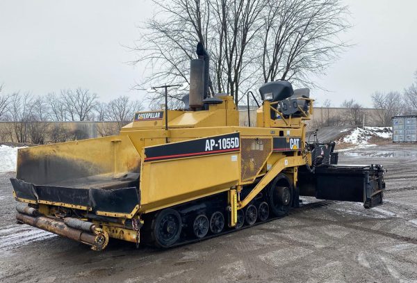 Caterpillar AP1055D Paver