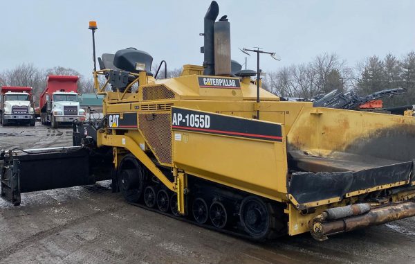 Caterpillar AP1055D Paver