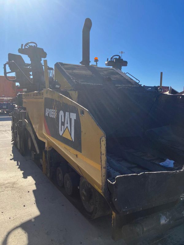 Caterpillar AP1055F Paver