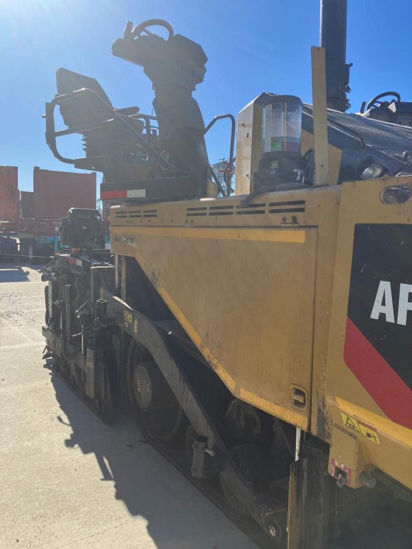 Caterpillar AP1055F Paver