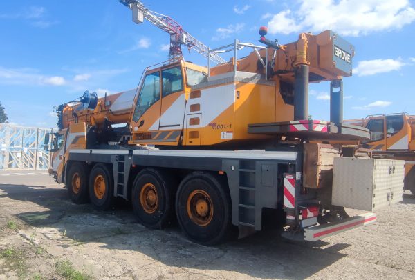 Grove GMK 4100L-1 Mobile Crane