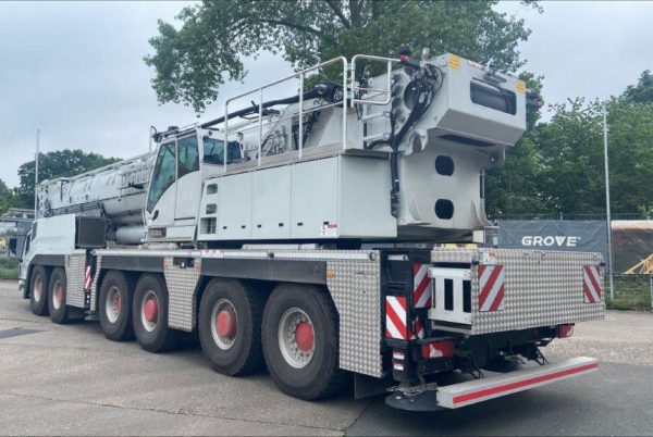 Grove GMK 6400-1 Mobile Crane