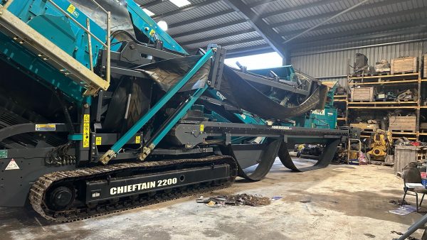 Powerscreen Chieftain 2200 Incline Screen