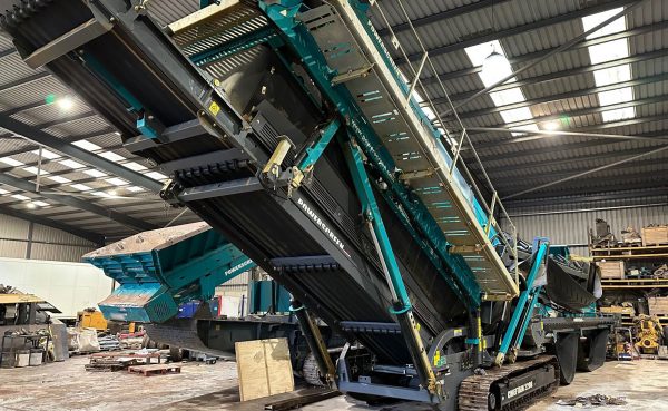 Powerscreen Chieftain 2200 Incline Screen