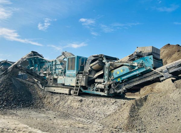 Powerscreen Trakpactor 320SR Impact Crusher