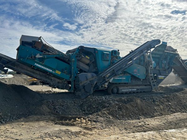 Powerscreen Trakpactor 320SR Impact Crusher