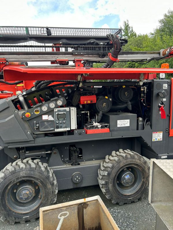 Sandvik DC300Ri S5 Rock Drill