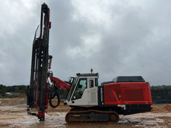 Sandvik DP1500i Rock Drill