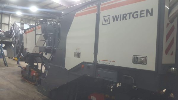 Wirtgen W 220 Fi Cold Planer