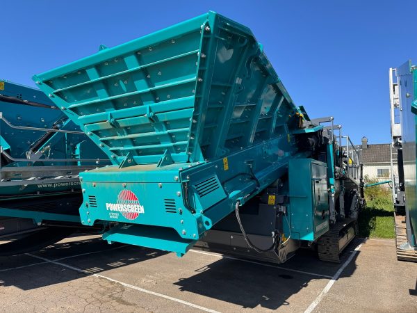 Powerscreen Warrior 1400XE Scalping Screen