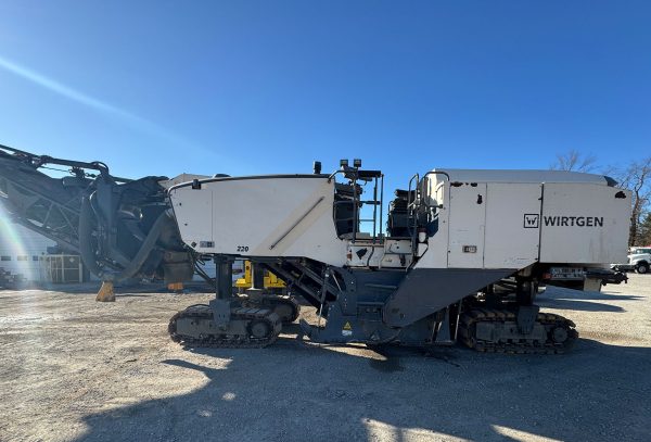 Wirtgen W 220 Cold Planer