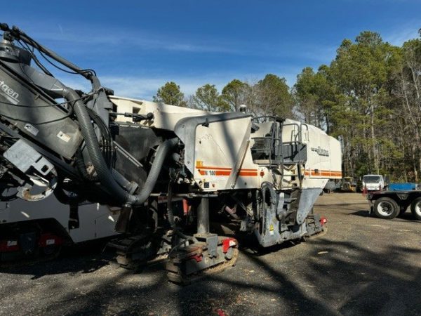 Wirtgen W 200 Cold Planer