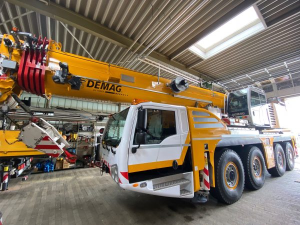 Demag AC 100-4L Mobile Crane