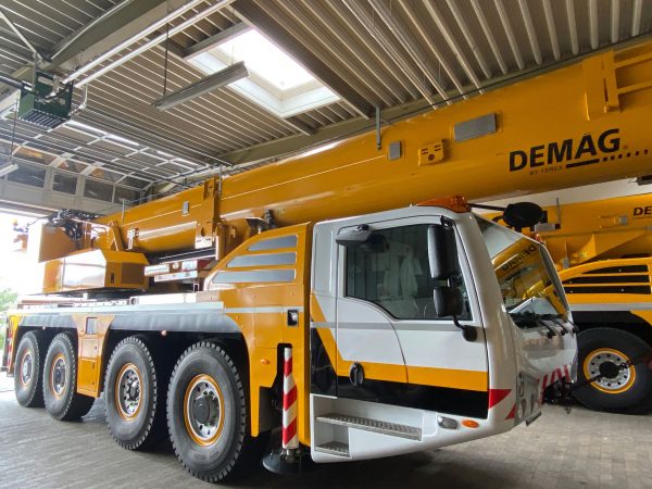 Demag AC 100-4L Mobile Crane