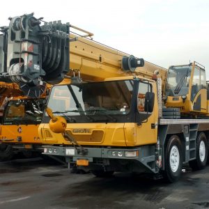 Grove GMK 3055 Mobile Crane