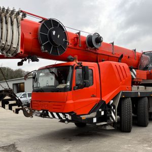 Grove GMK 4100L Mobile Crane