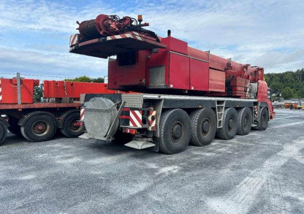 Grove GMK 5095 Mobile Crane