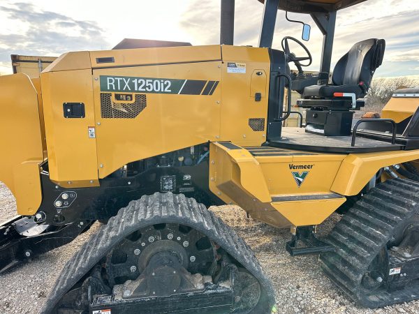 Vermeer RTX1250i2 Trencher