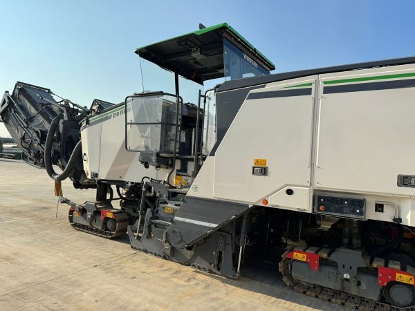 Wirtgen W 210 Fi Road Planer