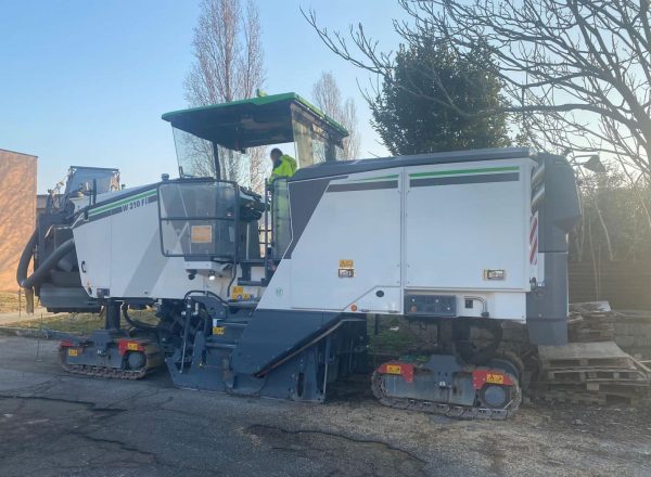 Wirtgen W 210 Fi Road Planer