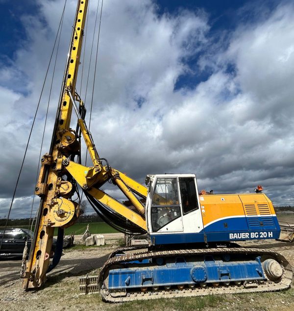 Bauer BG 20H Rotary Piling Rig