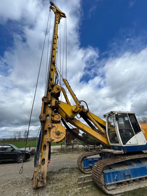 Bauer BG 20H Rotary Piling Rig