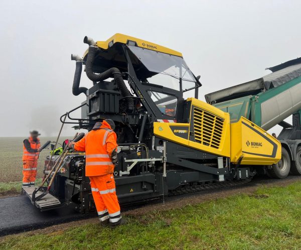 Bomag BF 700 C-3 Paver