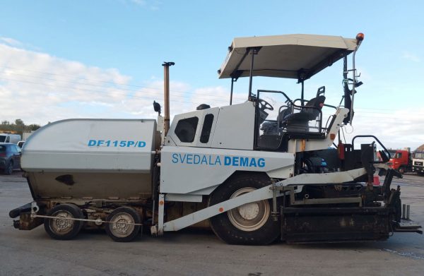 Demag DF115P/D Paver