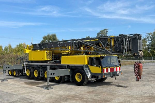 Liebherr LTM 1120-1 Mobile Crane