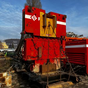 PTC 32HFV Vibratory Piling Rig