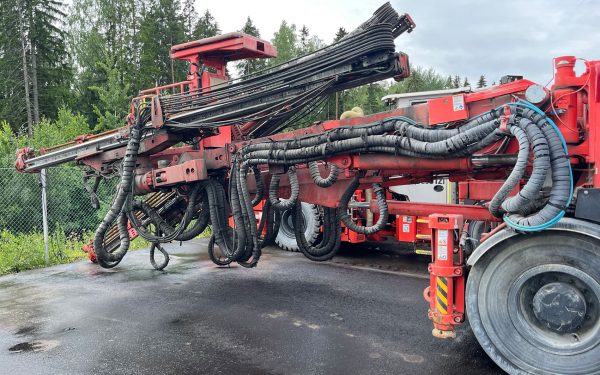 Sandvik DT922i Underground Rock Drill