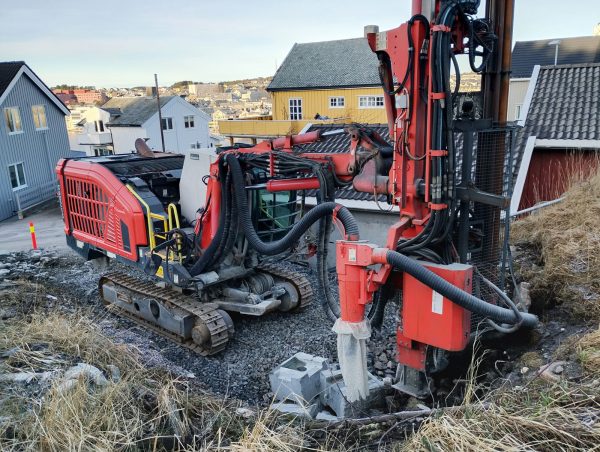 Sandvik DX800i Rock Drill