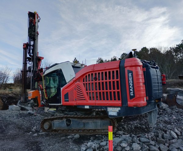 Sandvik DX800i Rock Drill