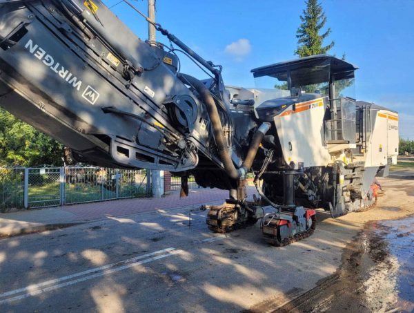 Wirtgen W 210 Fi Road Planer