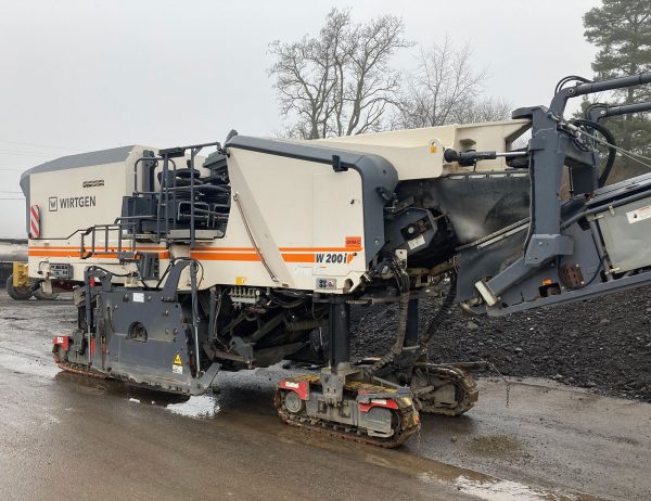 Wirtgen W 200 i Cold Planer