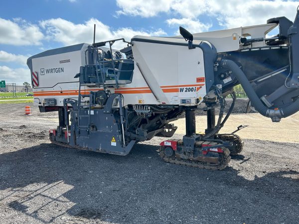 Wirtgen W 200 i Cold Planer