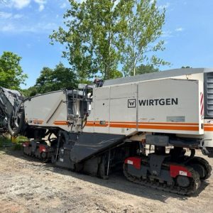 Wirtgen W 220 i Cold Planer