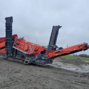 Terex Finlay 883+ Scalping Screen