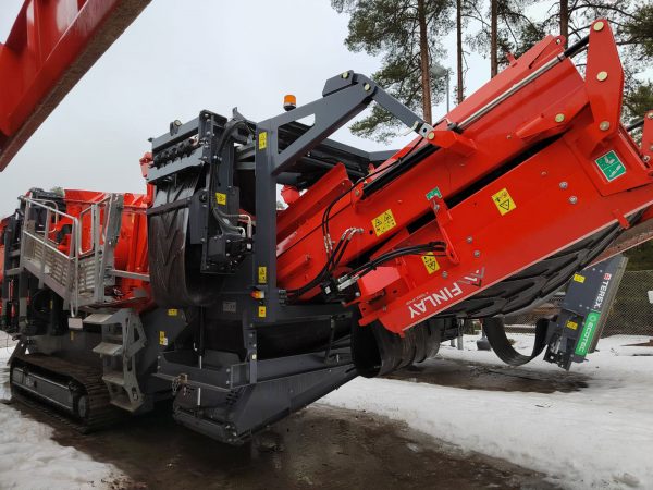 Terex Finlay 883+ Scalping Screen