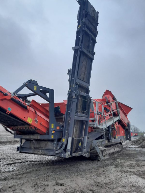 Terex Finlay 883+ Scalping Screen