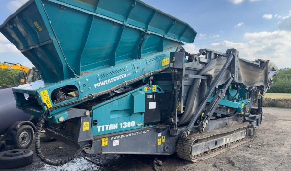 Powerscreen Titan 1300 Scalping Screen